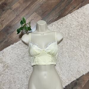 Princess Polly Size 2 Yellow White Lace Old School Love Satin Crop Top